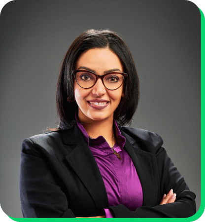 أستاذة سعاد على